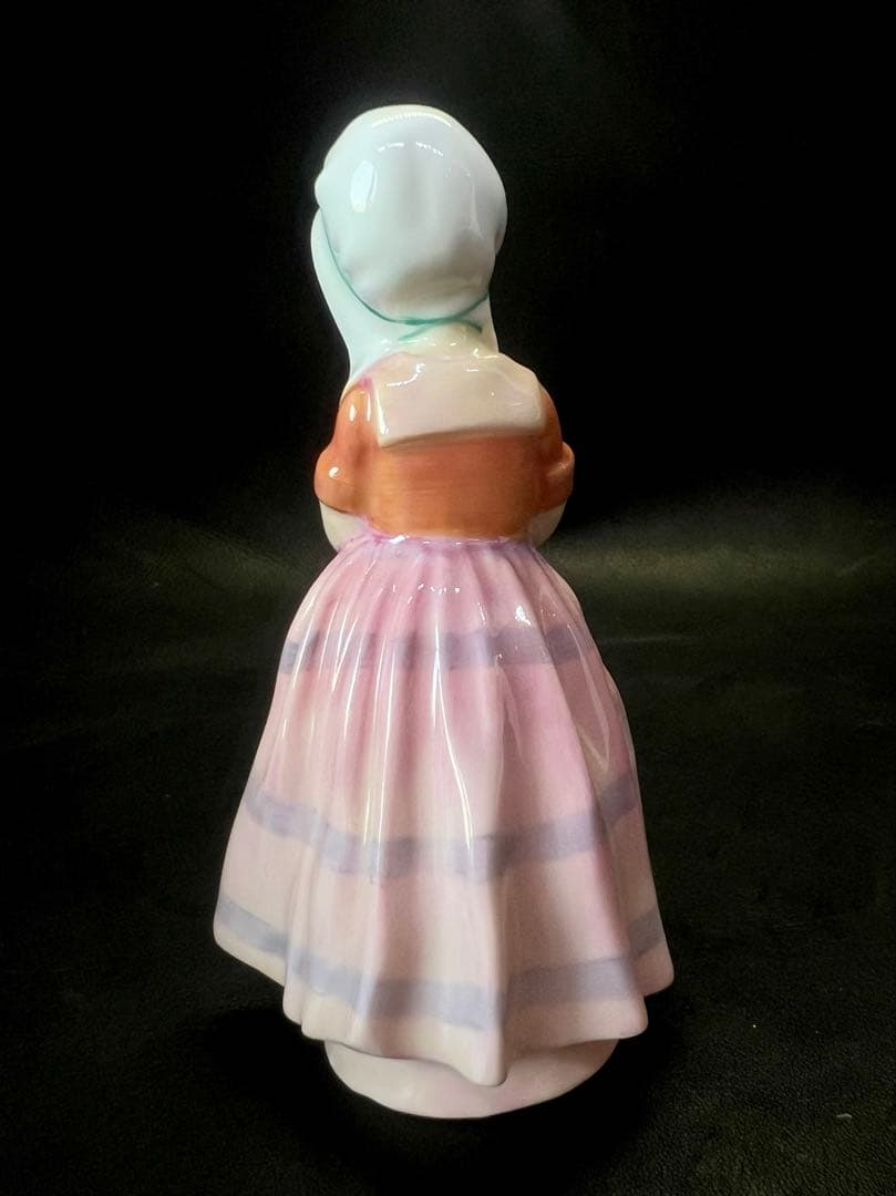 少女の陶器フィギュア アンティーク風