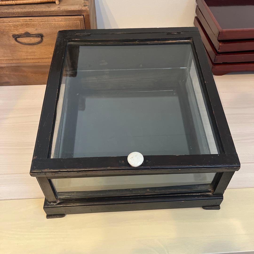 ショーケース　店舗什器　昭和レトロ　ヴィンテージ　アンティーク風