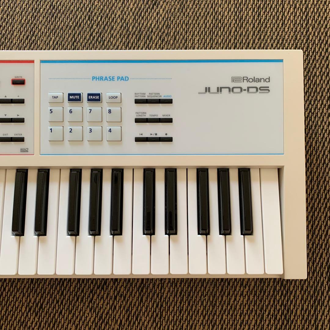 鍵盤楽器 Roland JUNO-DS61 W