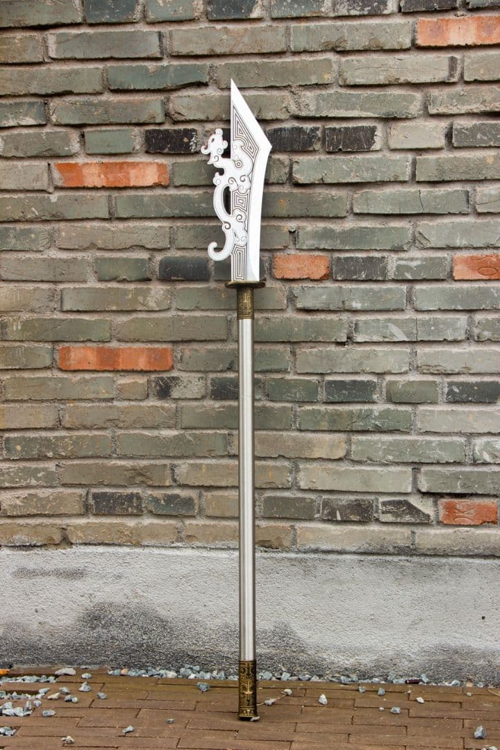 竜刀を斬る 古兵器 武具　刀装具　日本刀　模造刀 居合刀 長尺