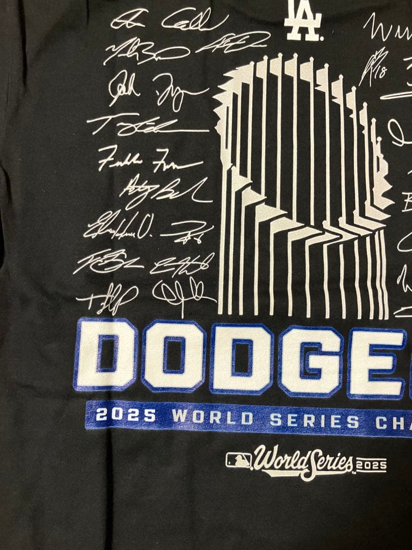 ドジャース 2025優勝記念& 村上隆×ドジャース 優勝Tシャツ 2セット