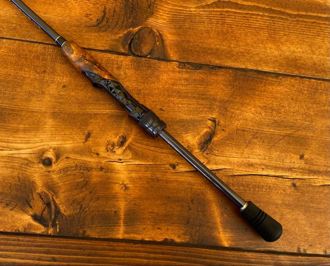 スピニングロッド　S702ML バスロッド　バス釣り　トラウト　ウッドグリップ