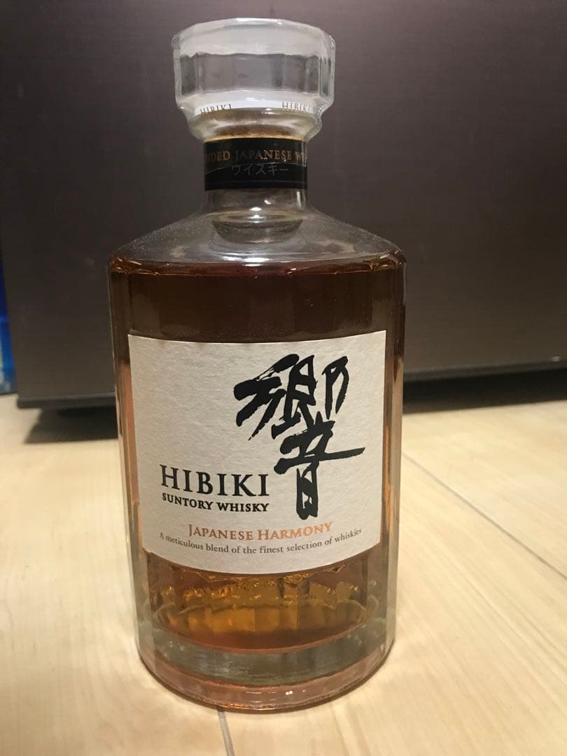 サントリー　希少ウイスキー　響Japanese Harmony 700ml