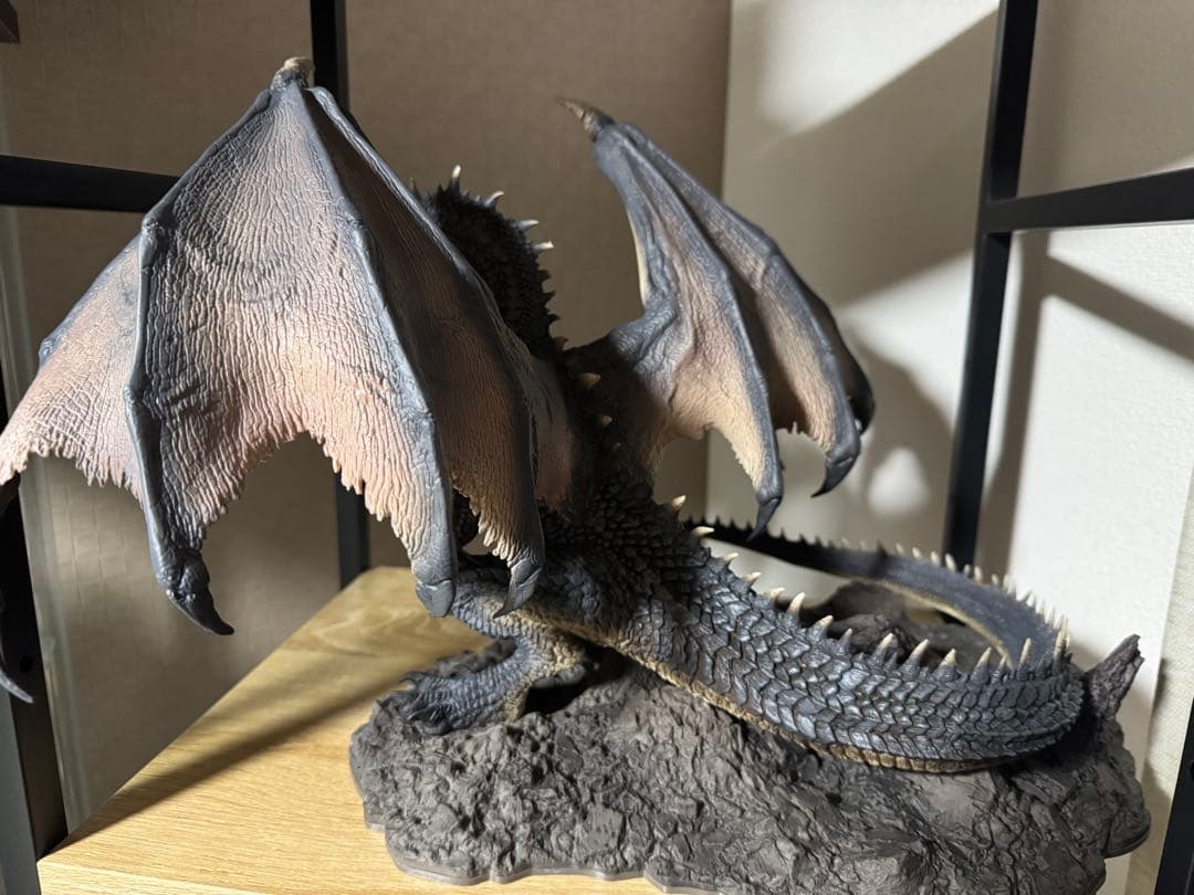 モンスターハンター ミラボレアス フィギュア　クリエイターズモデル