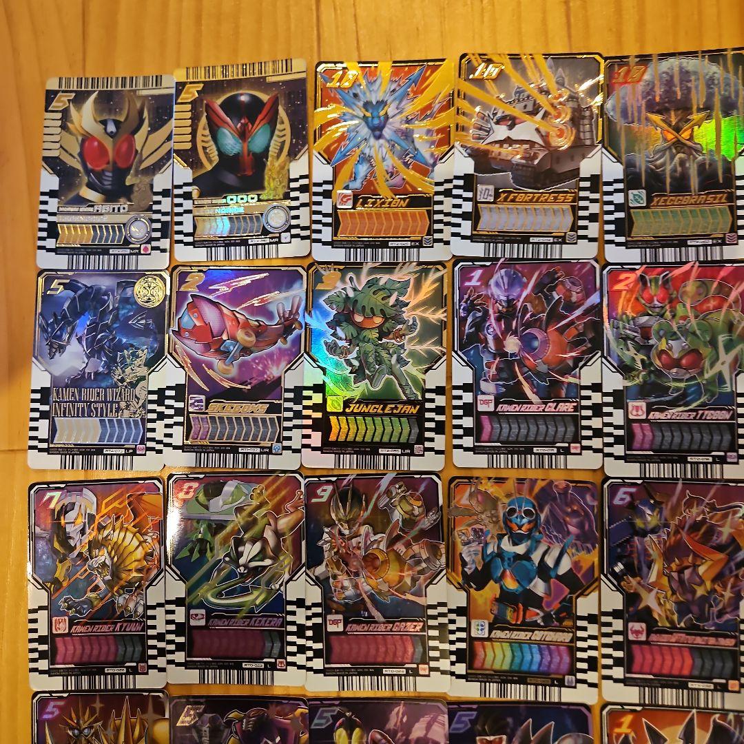 まとめ売り 100枚 ダブリなし仮面ライダーガッチャード　ライドケミートレカ