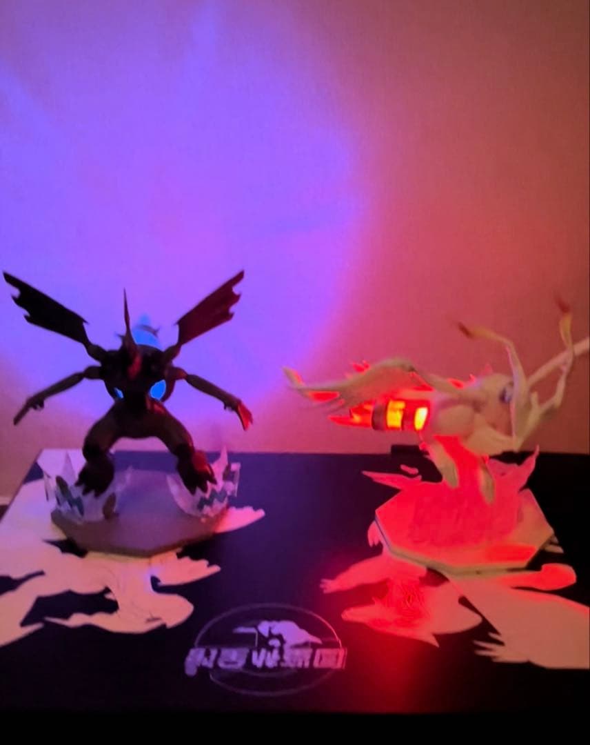 ポケモンスケールワールド　レシラム フィギュア ホワイト