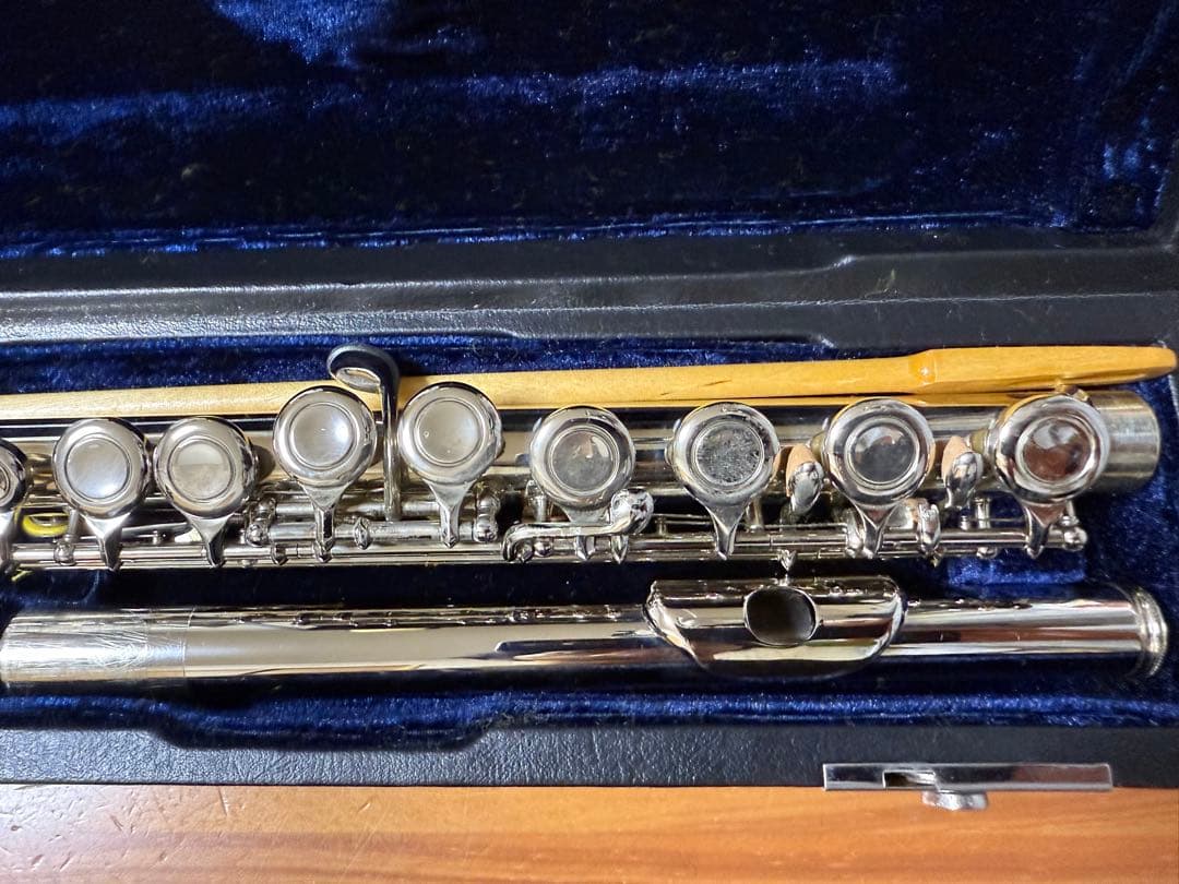 ミネルバ　フルート MFL-1 ケース教本DVD付き　中古