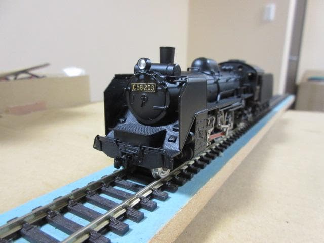 C58形 蒸機機関車 208号機　HOゲージ（金属製・宮沢模型製)