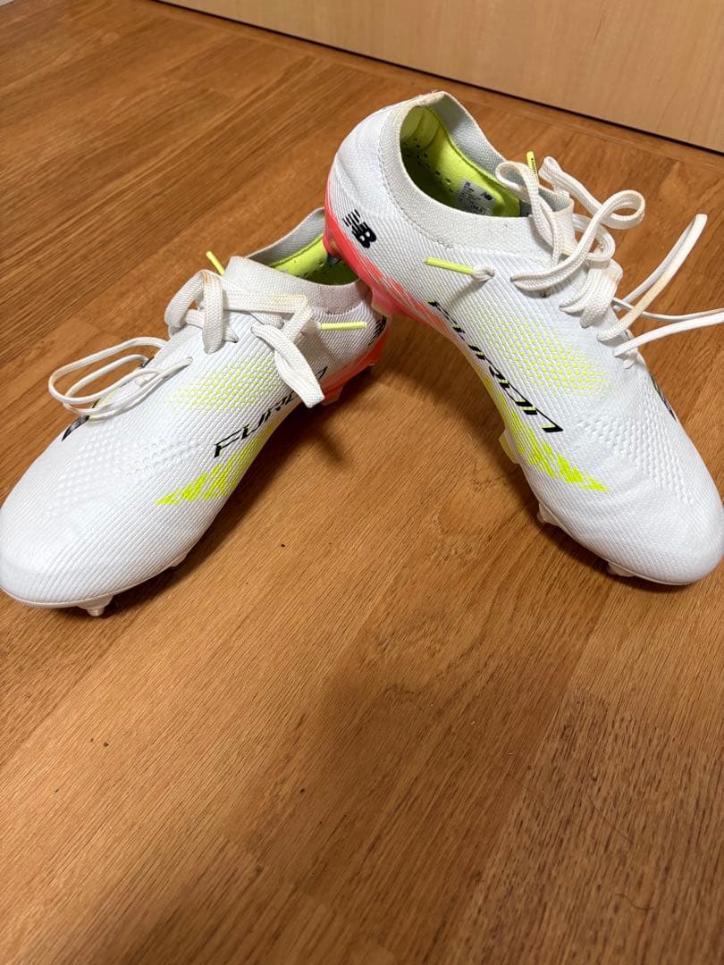 New Balance Furon SGサッカースパイク