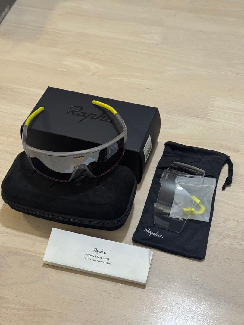 Rapha ラファ プロチーム フルフレーム グラス（ブラックミラーレンズ）