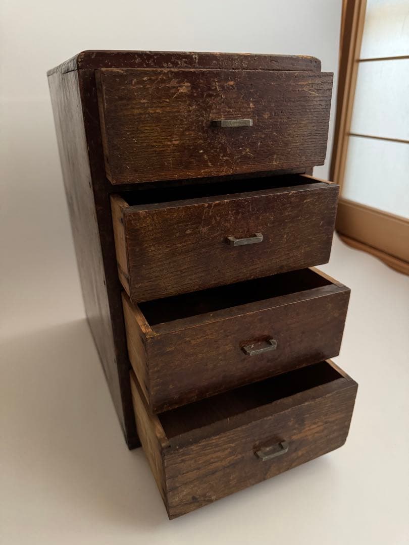 レトロな家具　引き出し　木製棚　古道具