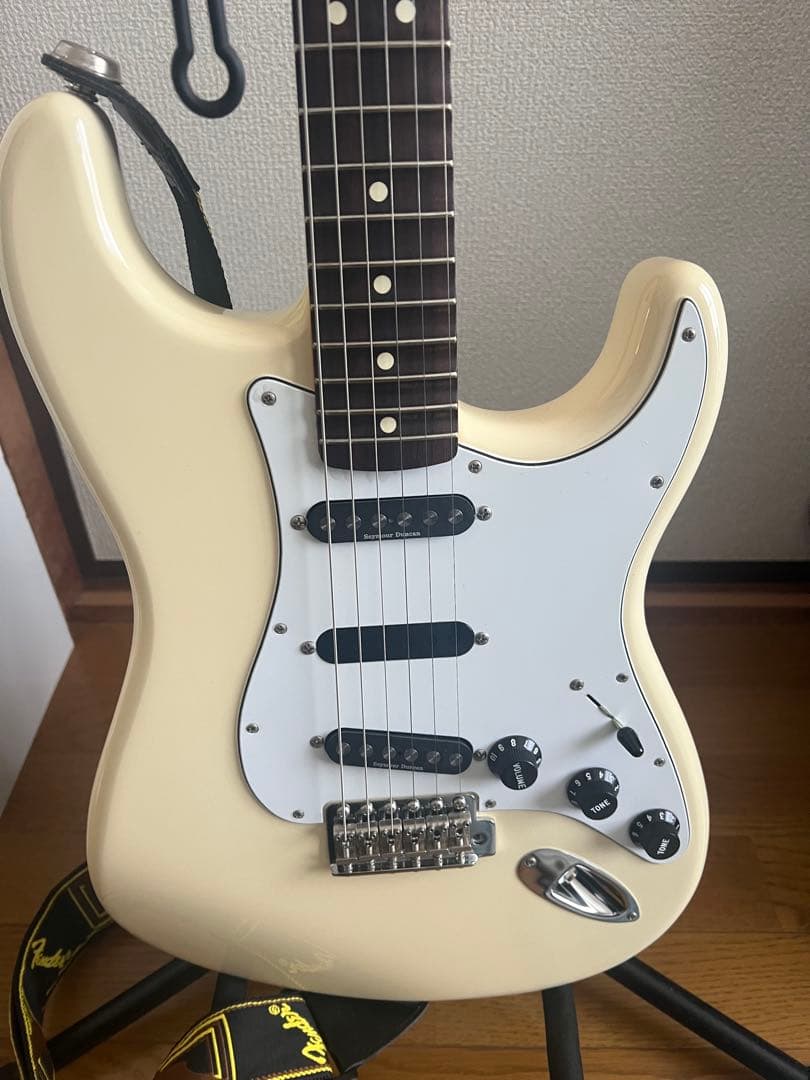 Fender Stratocaster クリーム