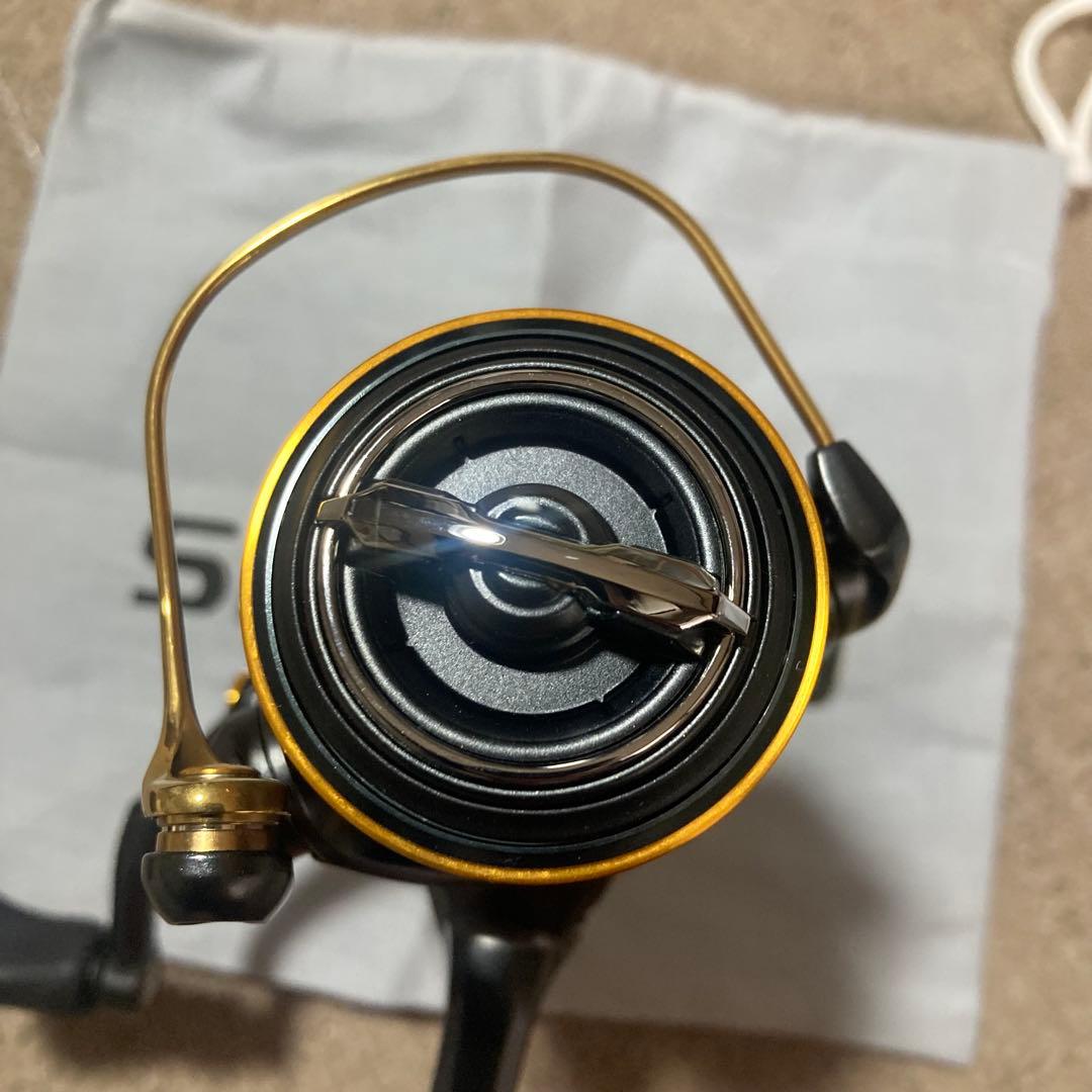 Soare XR C2500S スピニングリール 収納袋付き　箱付き