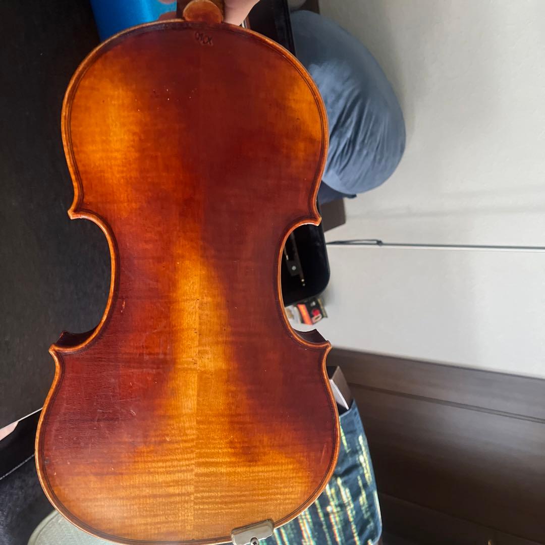 バイオリン4/4 弓　ケース付き