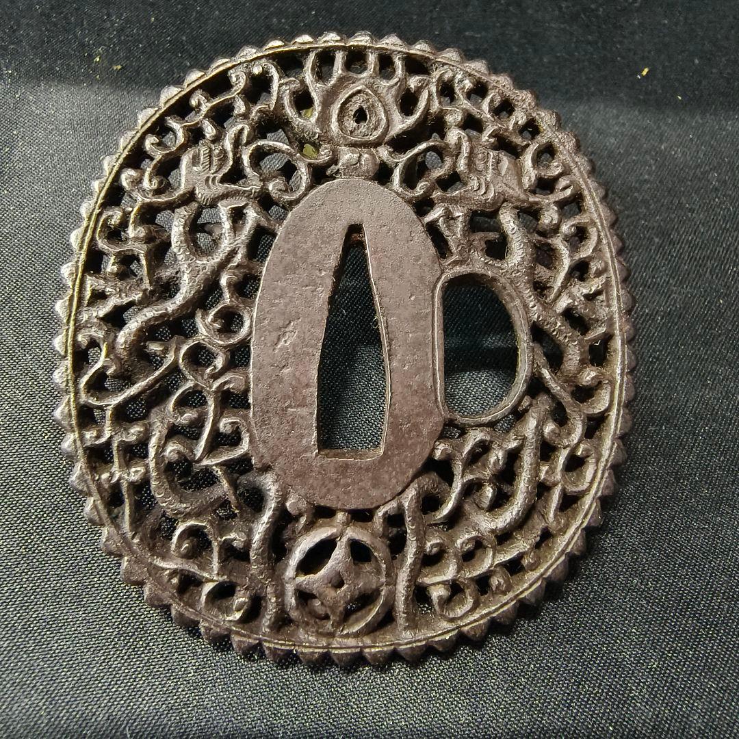 南蛮鍔 刀剣美術 透かし日本刀鍔 鉄地 無銘 江戸骨董 コレクター放出珍品 美品