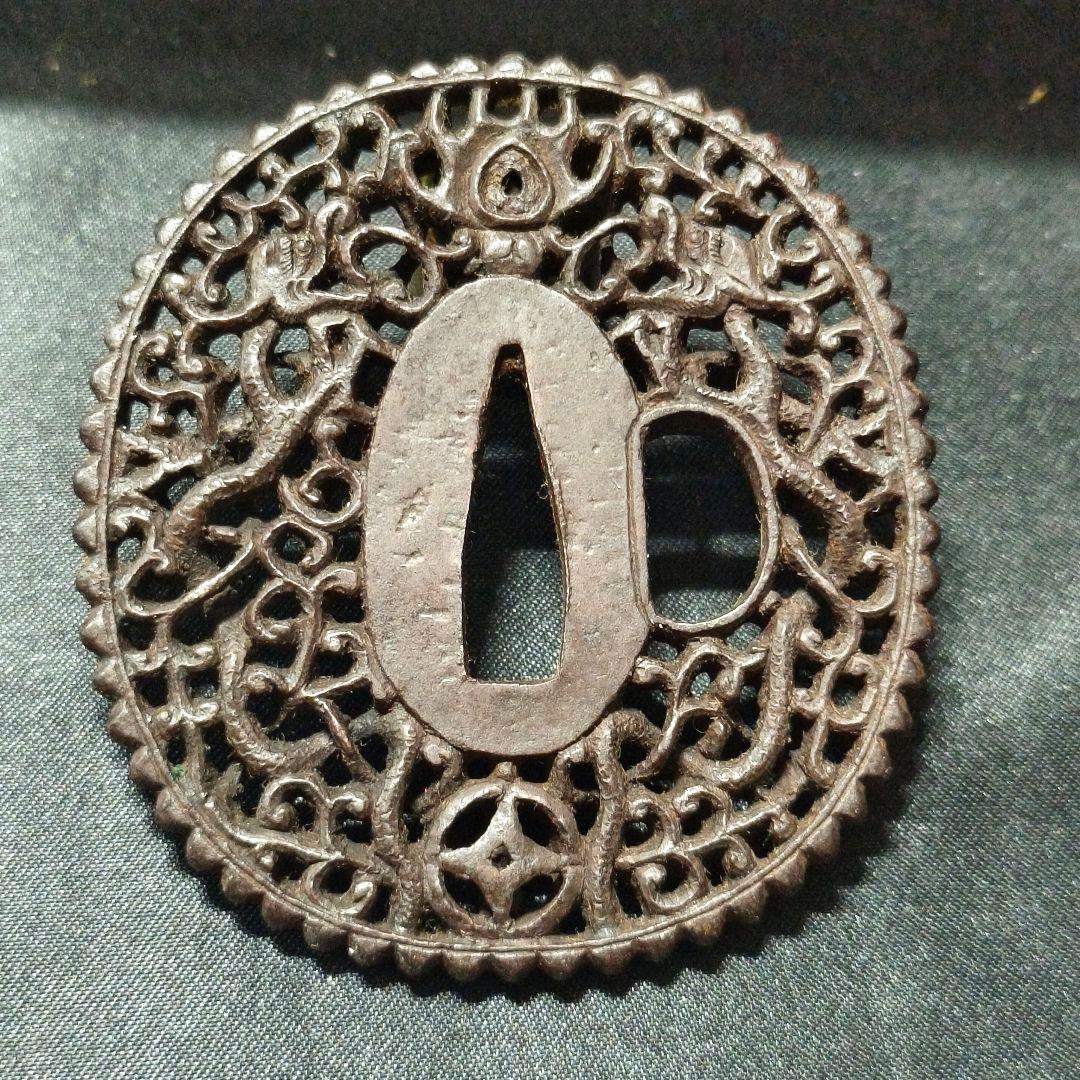 南蛮鍔 刀剣美術 透かし日本刀鍔 鉄地 無銘 江戸骨董 コレクター放出珍品 美品