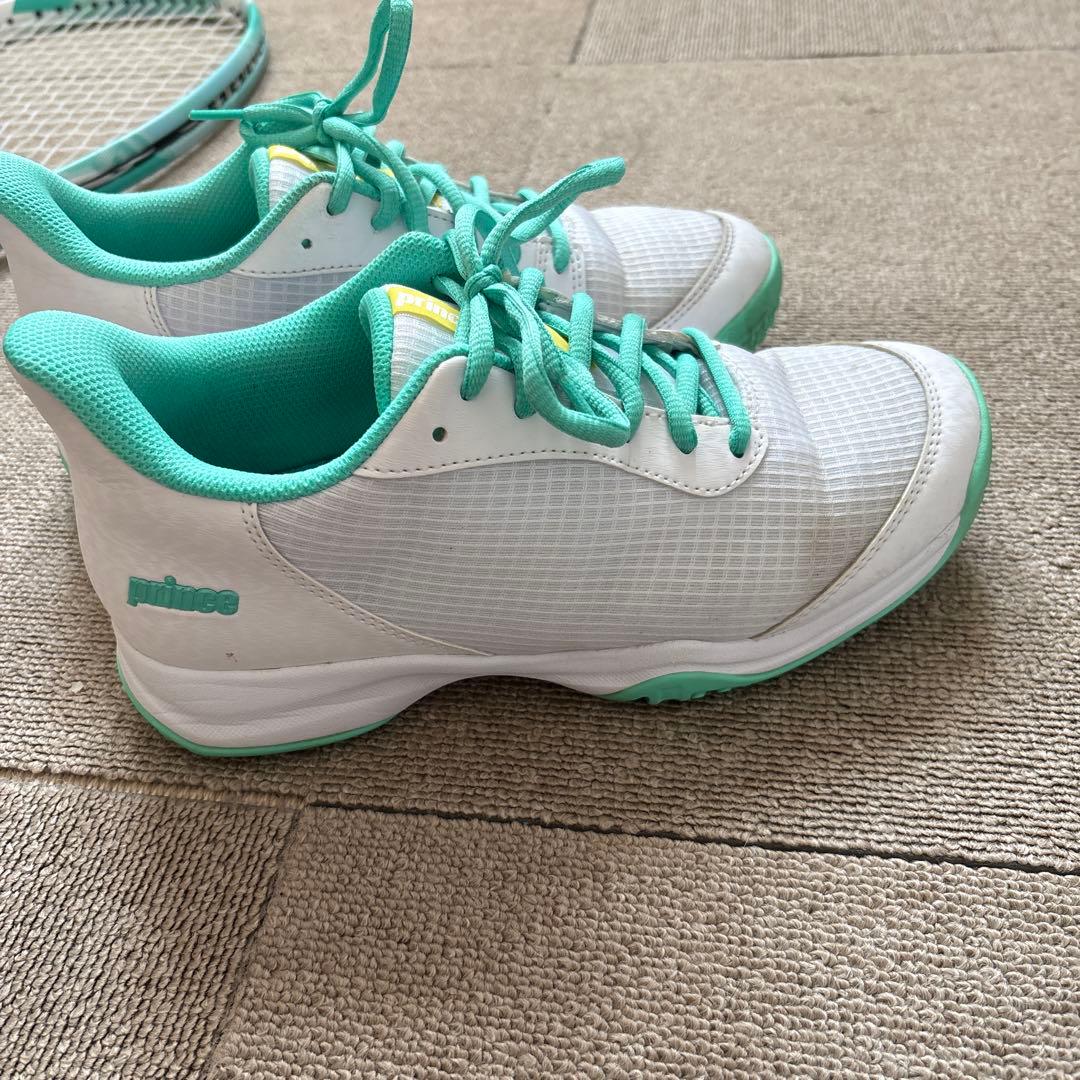 軟式　ソフトテニスラケット　テニスシューズセット　部活