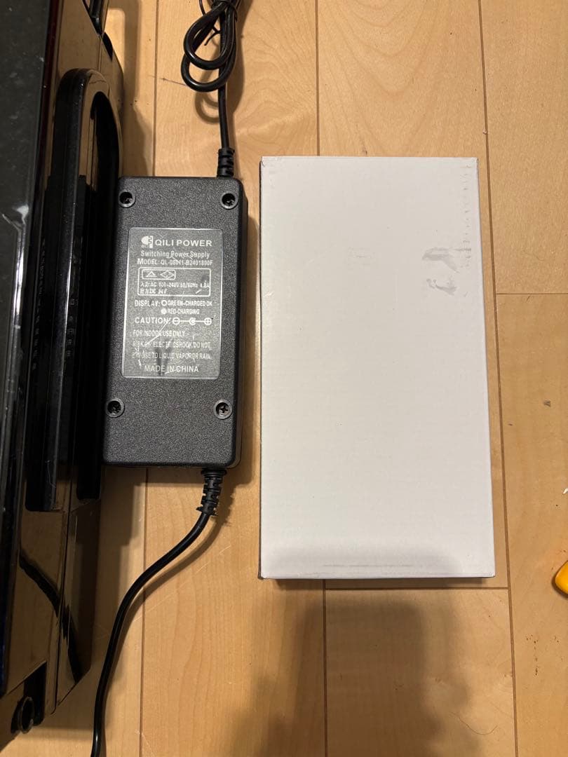 24V12AH大容量バッテリー折り畳型電動自転車 E-BIKE 白のみ　充電器付