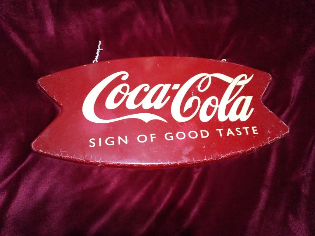 アメリカン雑貨コカコーラメタルサイン看板フィッシュテール型レトロ、アンティーク