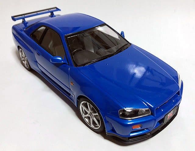 タミヤ　１／２４　ニッサン　スカイライン　GT-R　Ｖスペック（Ｒ３４）完成品