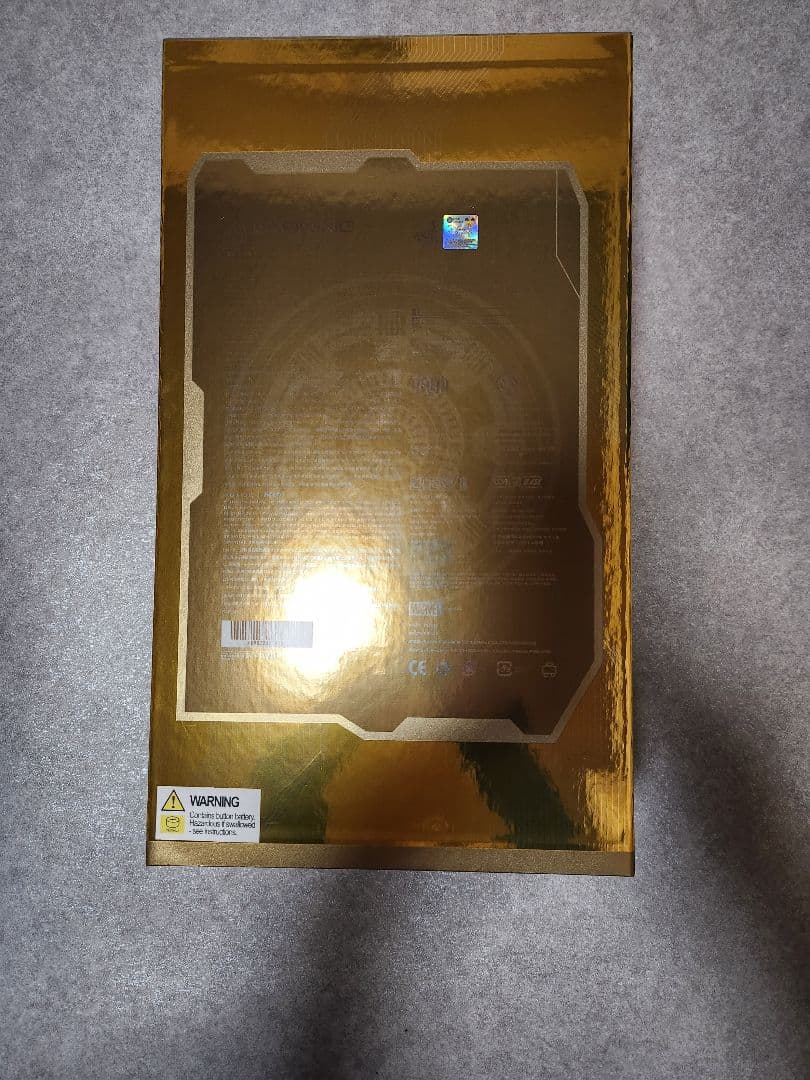 『アイアンマン』1/6フィギュア　アイアンマン・マーク3（ゴールドカラー）