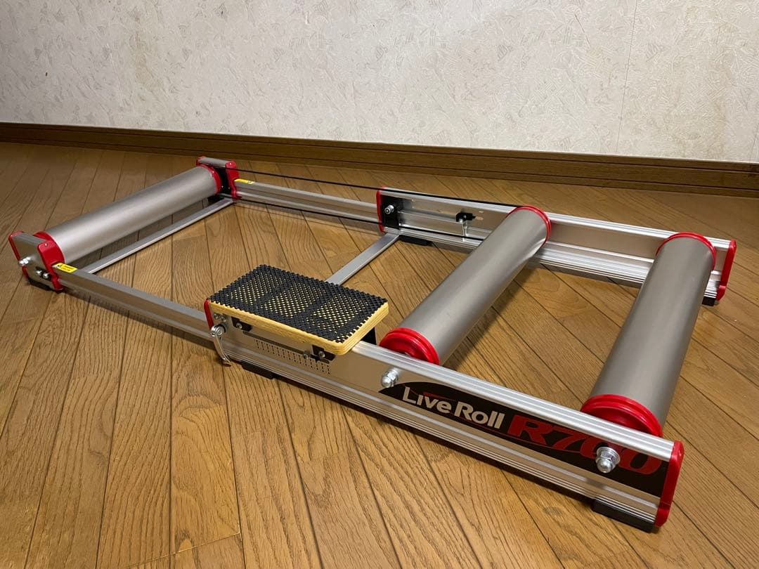 【美品】MINOURA 3本ローラー Live Roll R700　ミノウラ