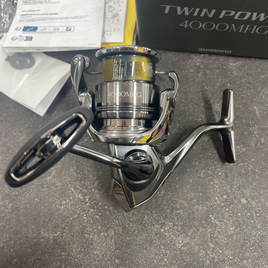 1回のみ使用シマノ 24ツインパワー 4000MHGスピニングリール