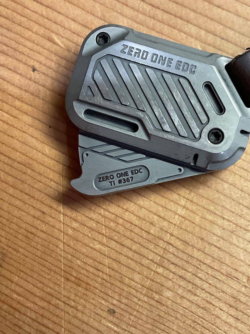 01 ZERO ONE EDC POP フィジェット トイ スライダー チタン