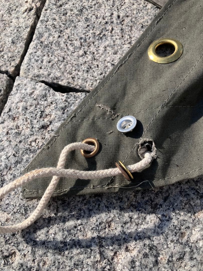 スウェーデン軍幕　初期グレー4枚　ポール付き