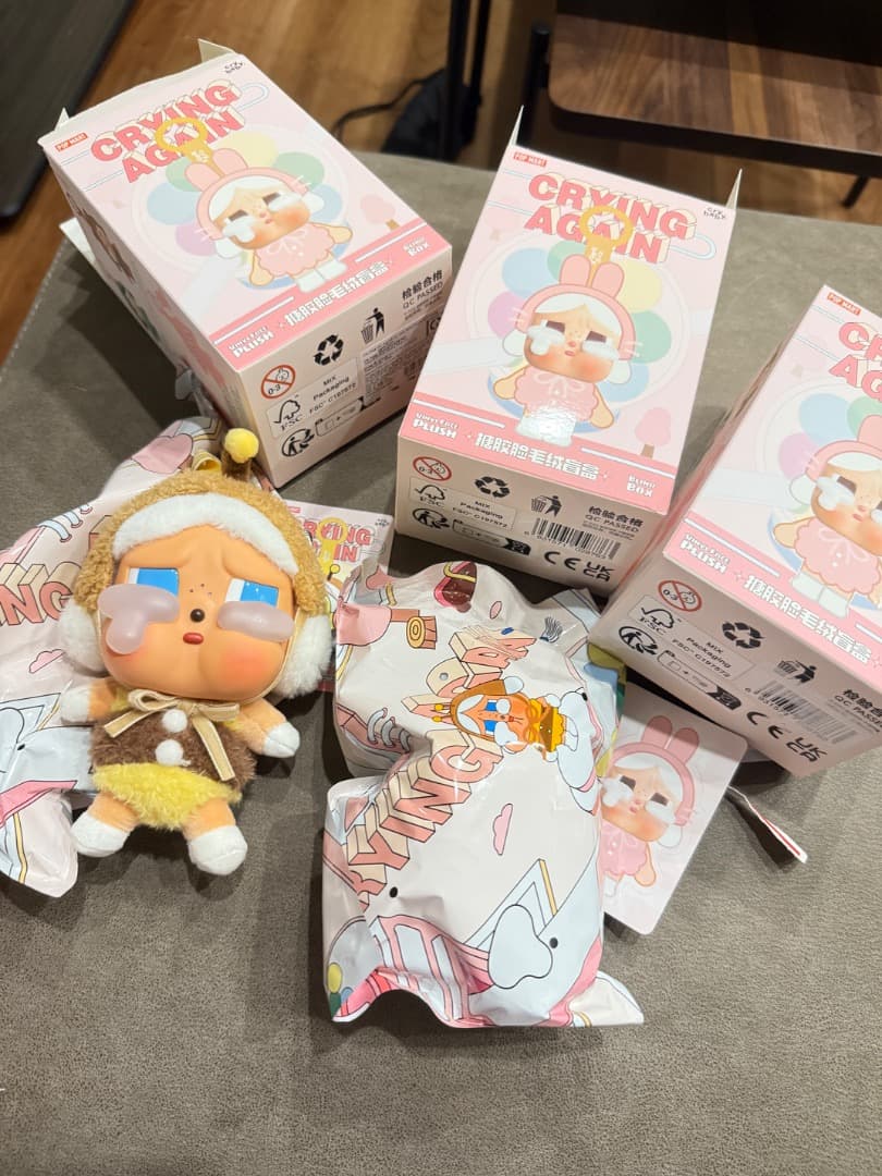 Crying Again ぬいぐるみ3体セットbee, rabit ,blind