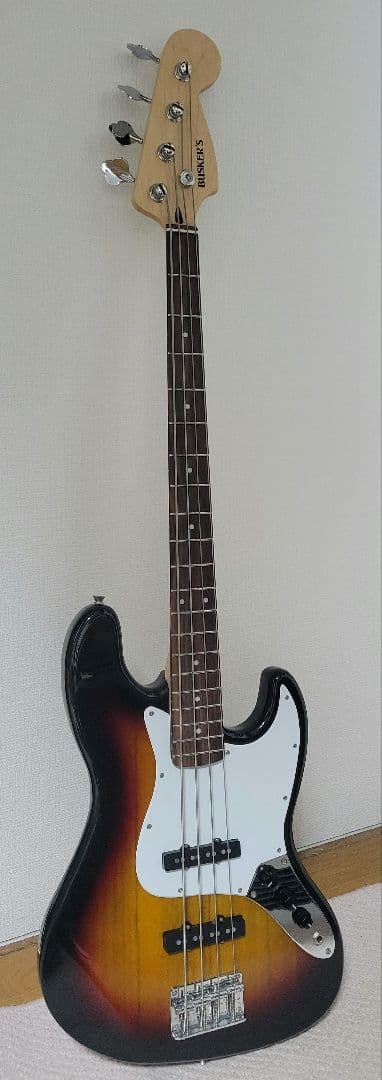 BUSKERSエレキベース