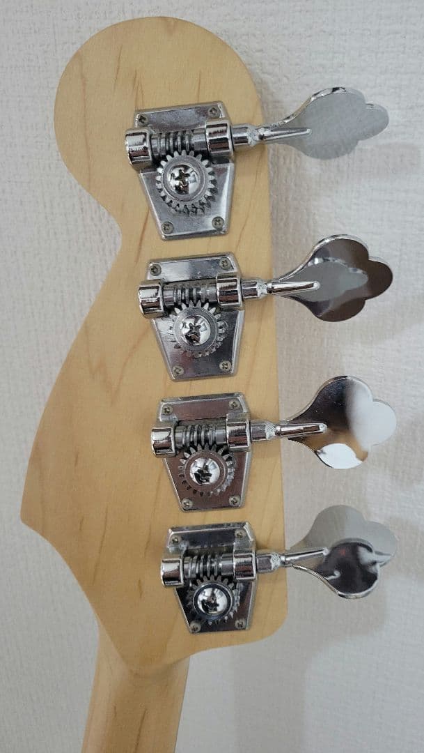 BUSKERSエレキベース