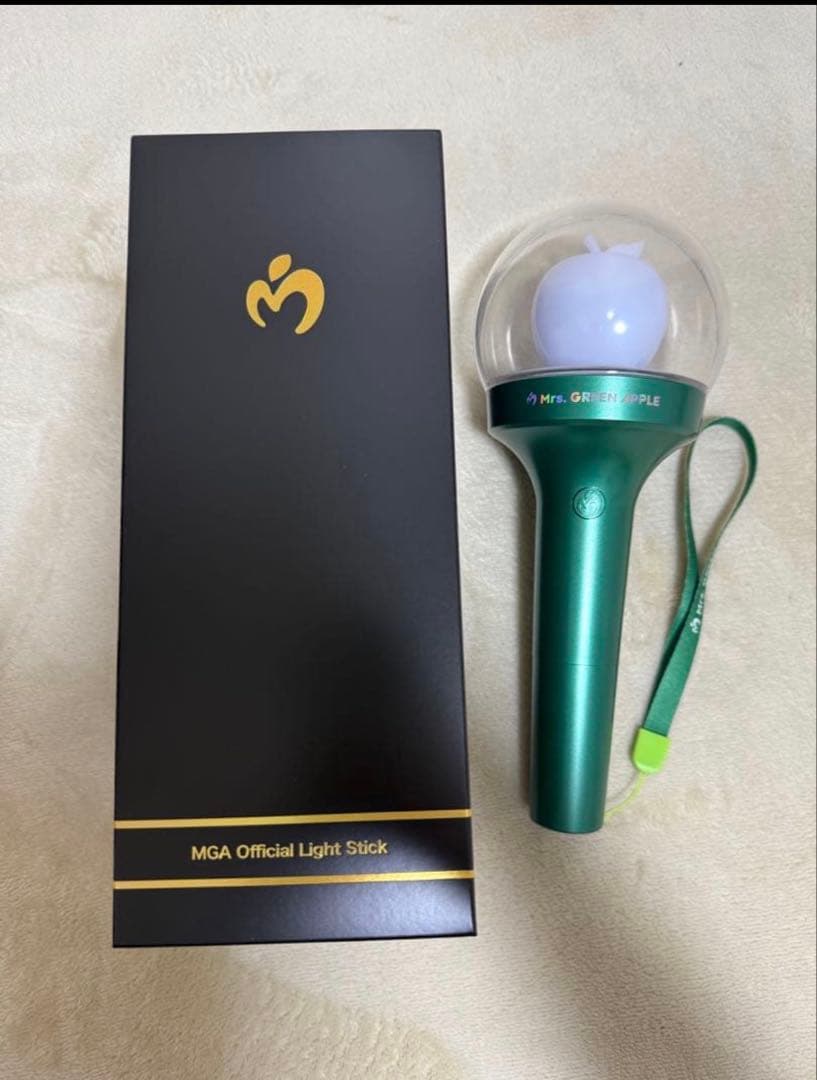 たい　　ミセスツアーTシャツ&ペンライト&金テープ