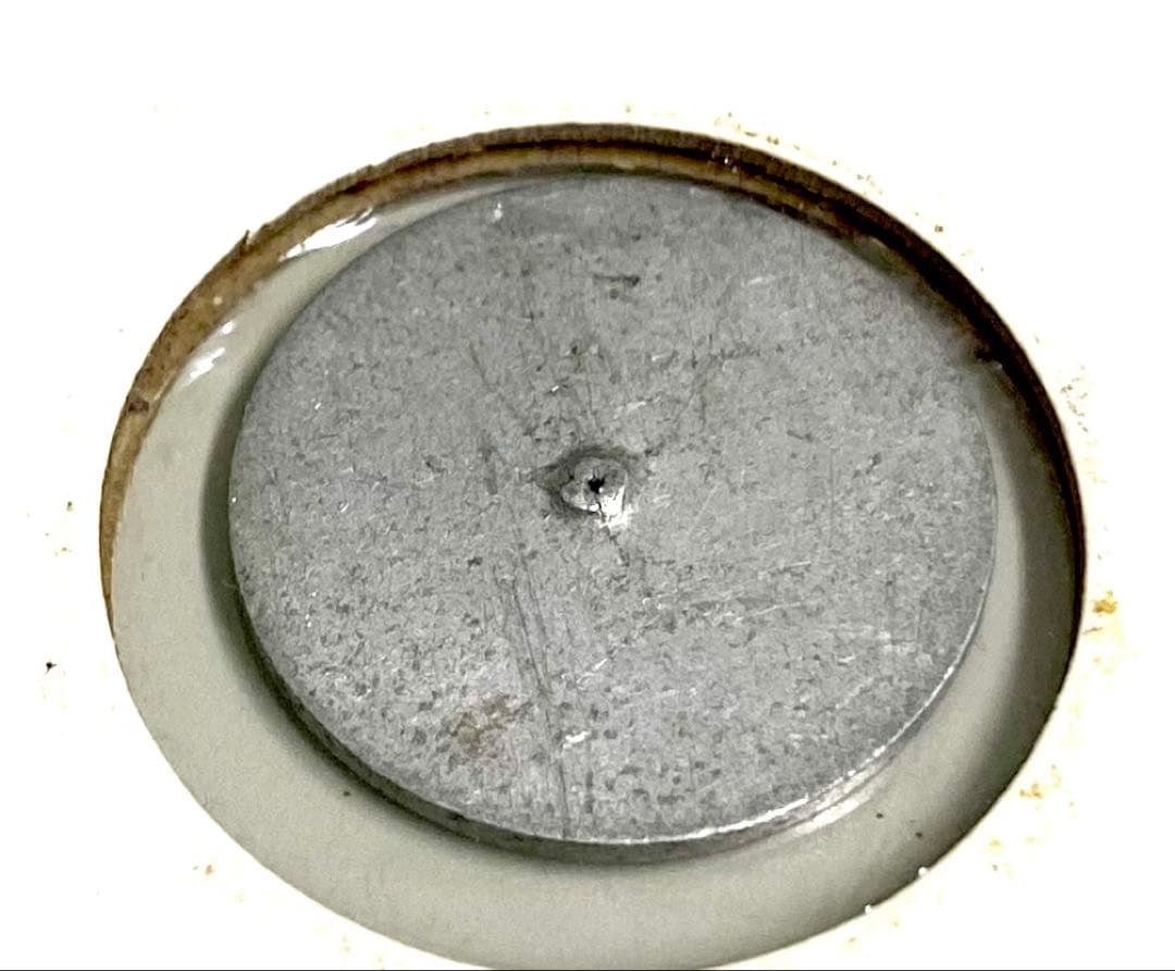 金属製円形プレート 葉の模様 エラー