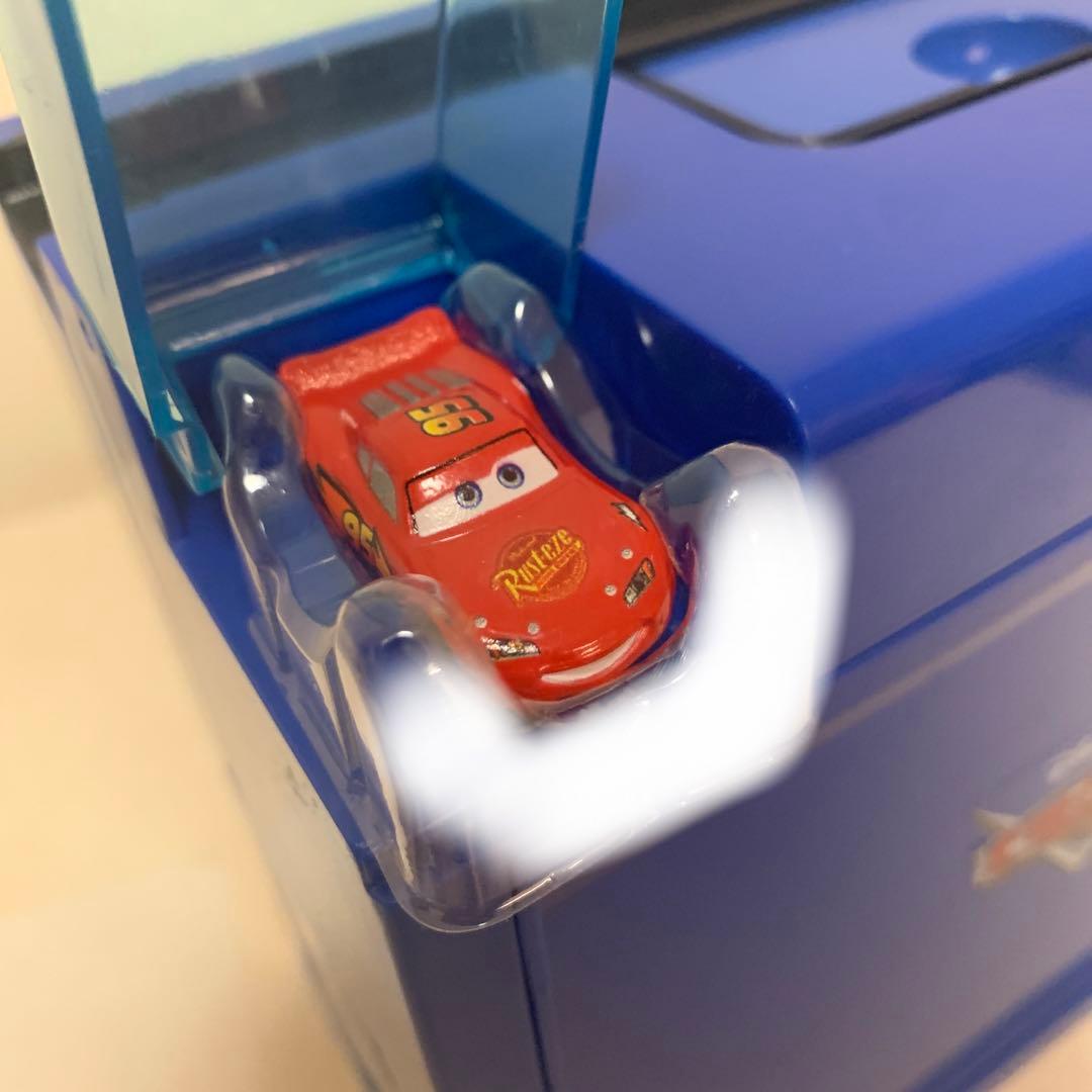 Pixar カーズ　ライトニングマックイーン ドッグハドソン プレイセット