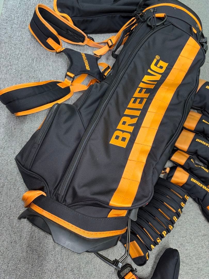 （希少品）ブリーフィング、クルーズコレクション、キャディバッグ含む8点フルセット