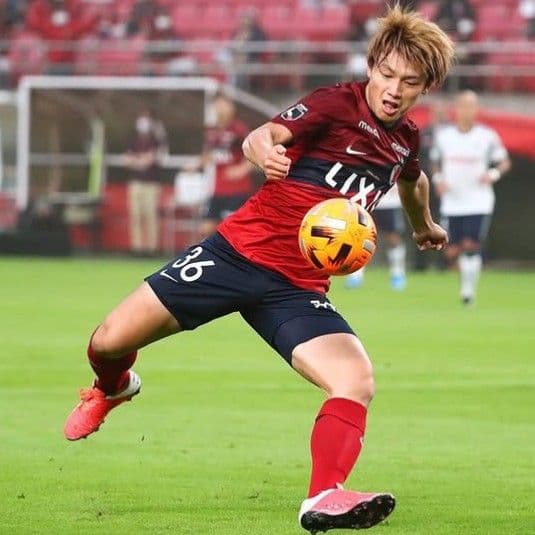 【匿名配送】【入手困難】鹿島アントラーズ　ユニホーム　赤　紺　AYASE　36