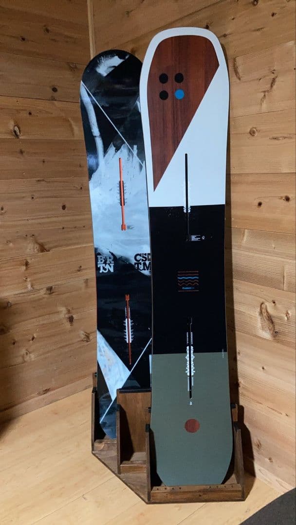 スノーボードディスプレイスタンドラック　３本用　右側用　カラーウォルナット