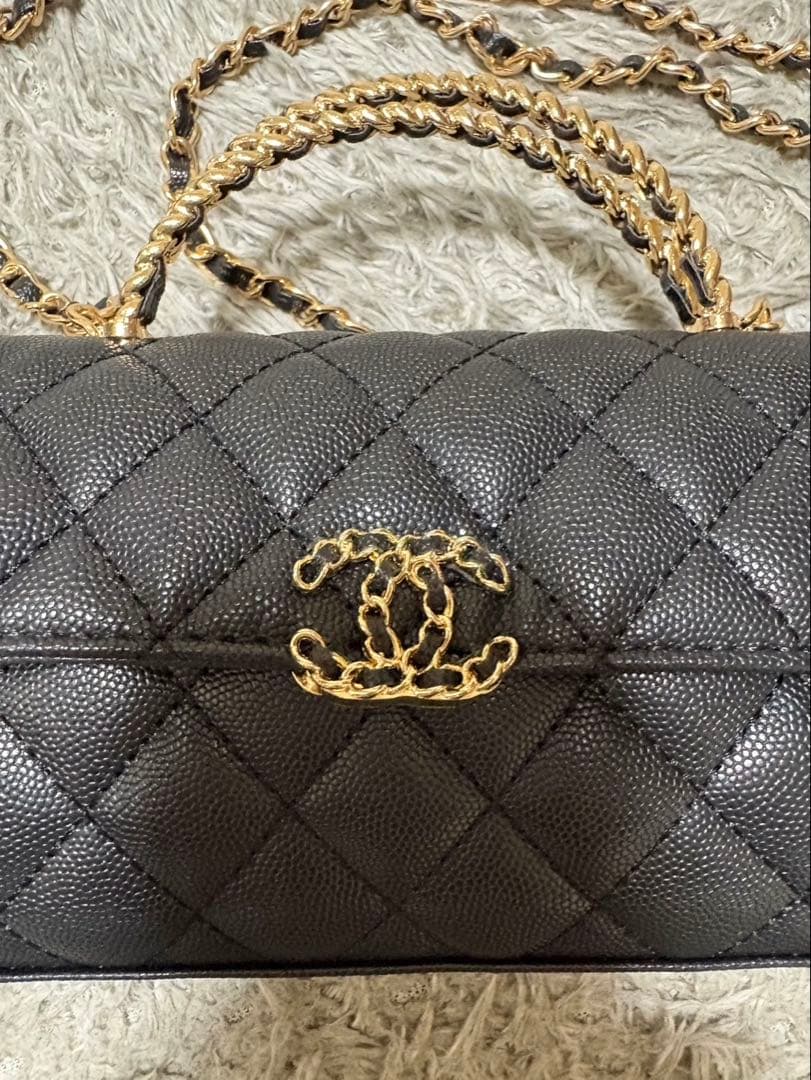 CHANEL ブラックレザー バッグ　ノベルティ