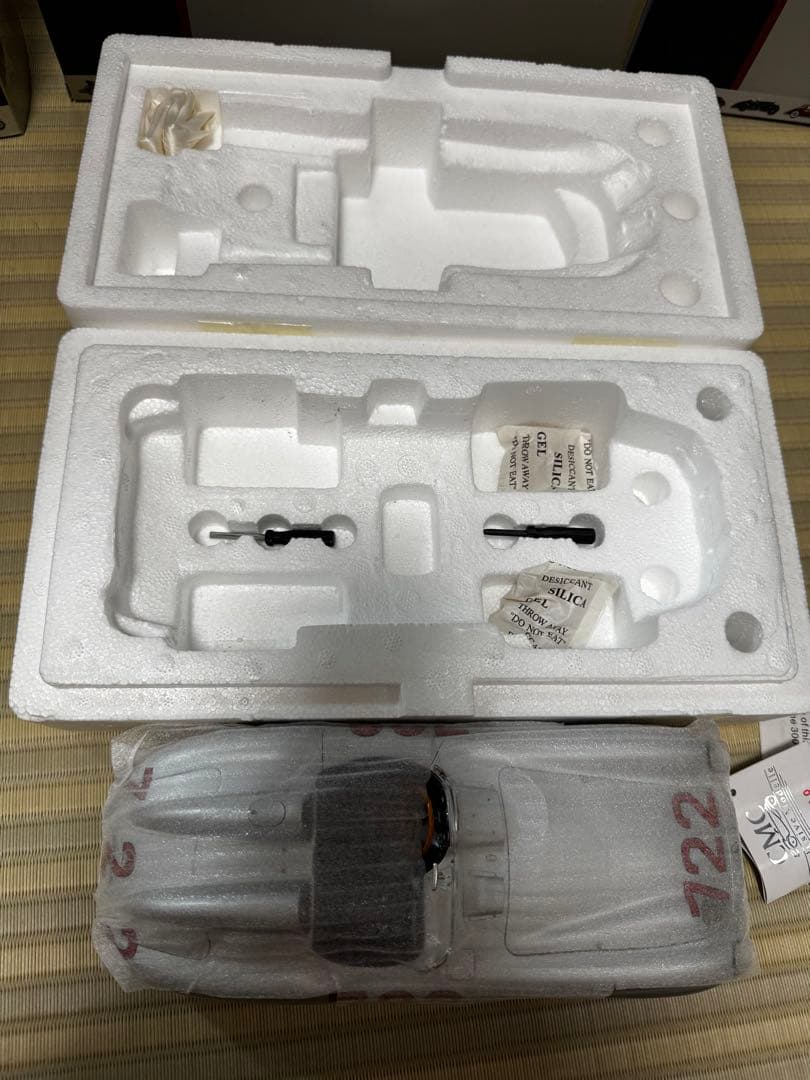 ミニカー CMC Mercedes-Benz 300 SLR (W196S) 1:18