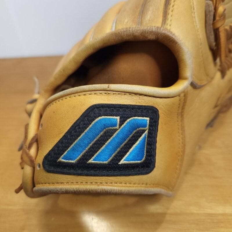 ミズノ 松坂大輔モデル 日本製 Mラベル レアなミズノ版 投手用 軟式グローブ