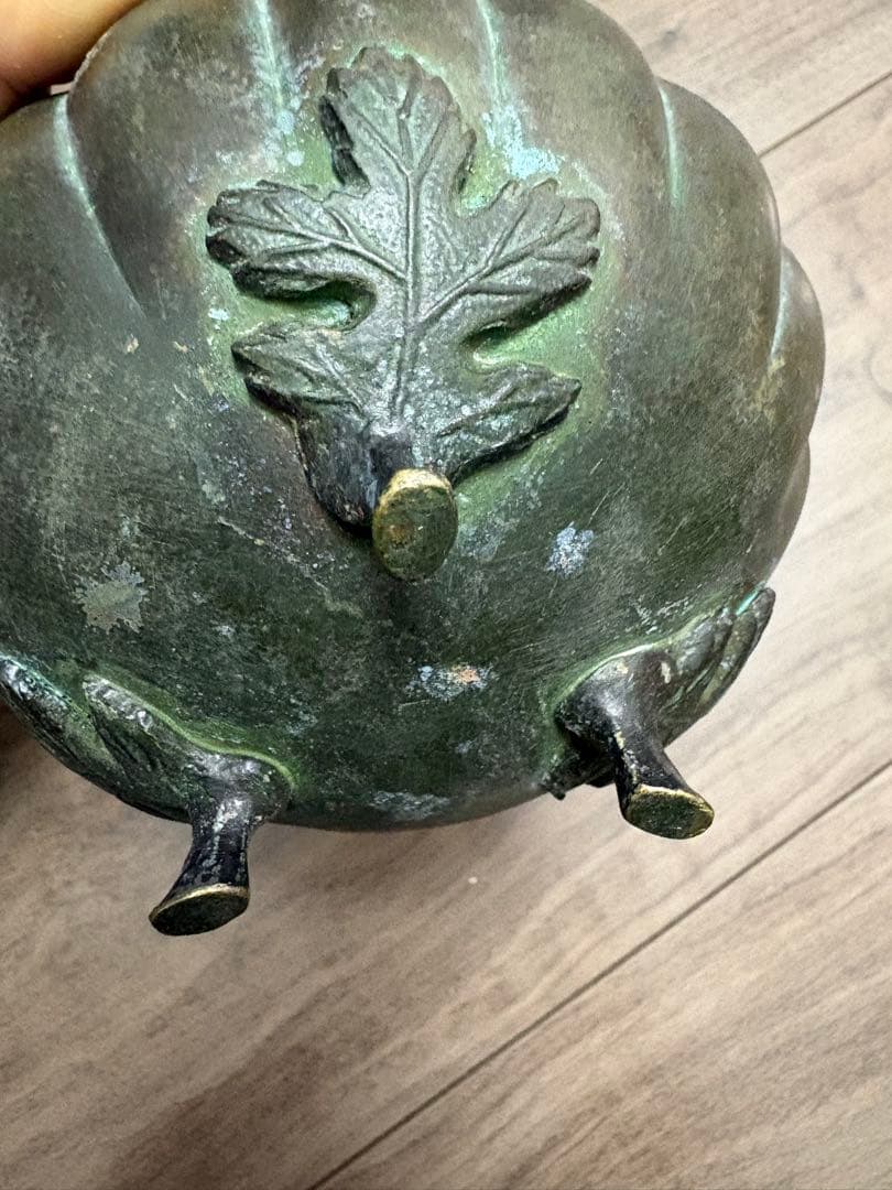 青銅南京型菊摘 カボチャ型3足香炉 清富在銘