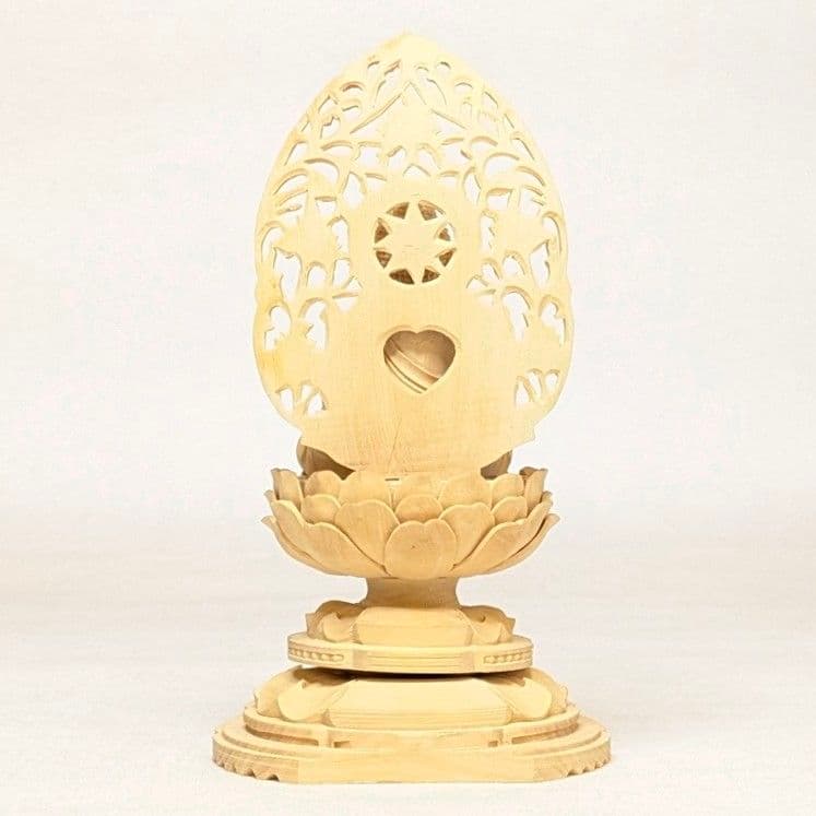 【ゲリラセール・新品】 釈迦如来座像　黄楊　総高さ約15.5㎝　丸形台座付　釈迦