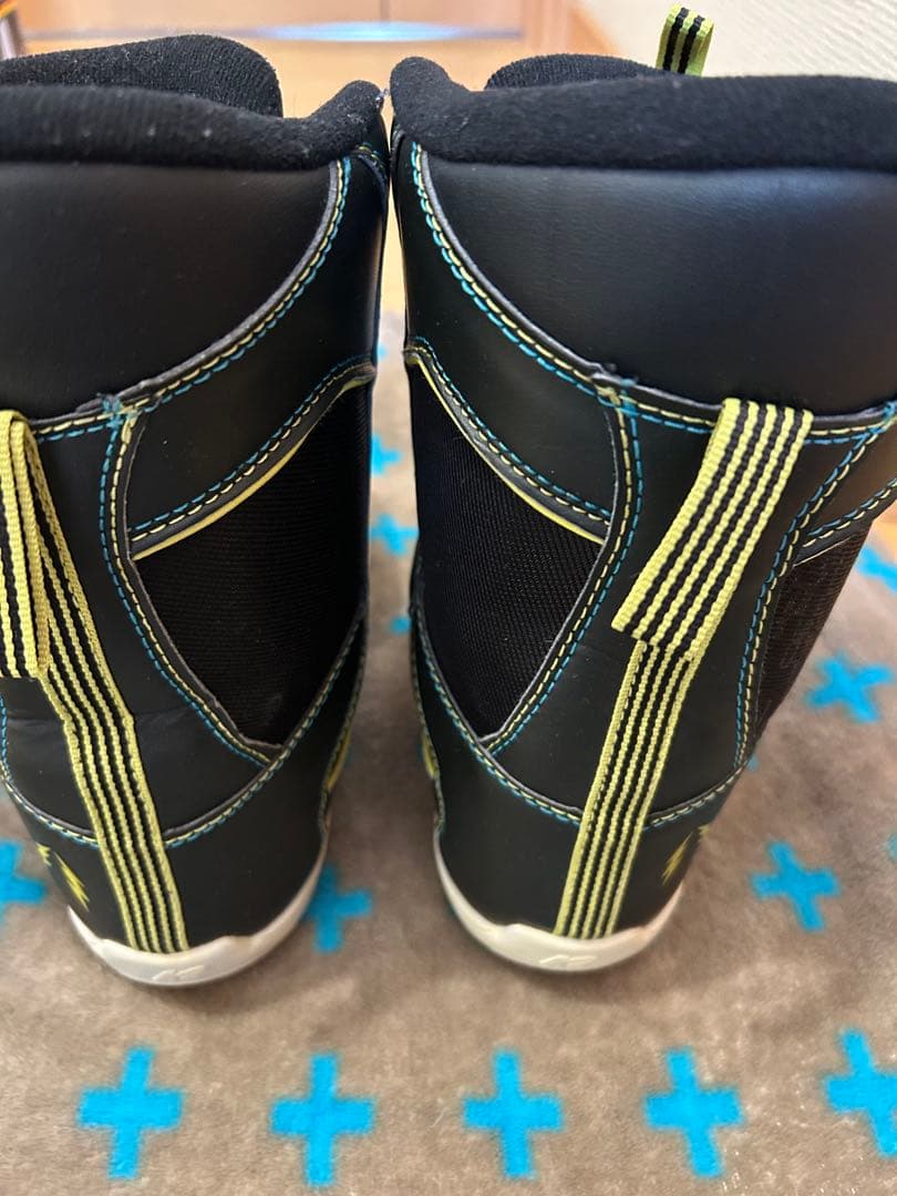 k2スノボードmini turbo110センチ　ブーツ21センチ　ウェアSサイズ