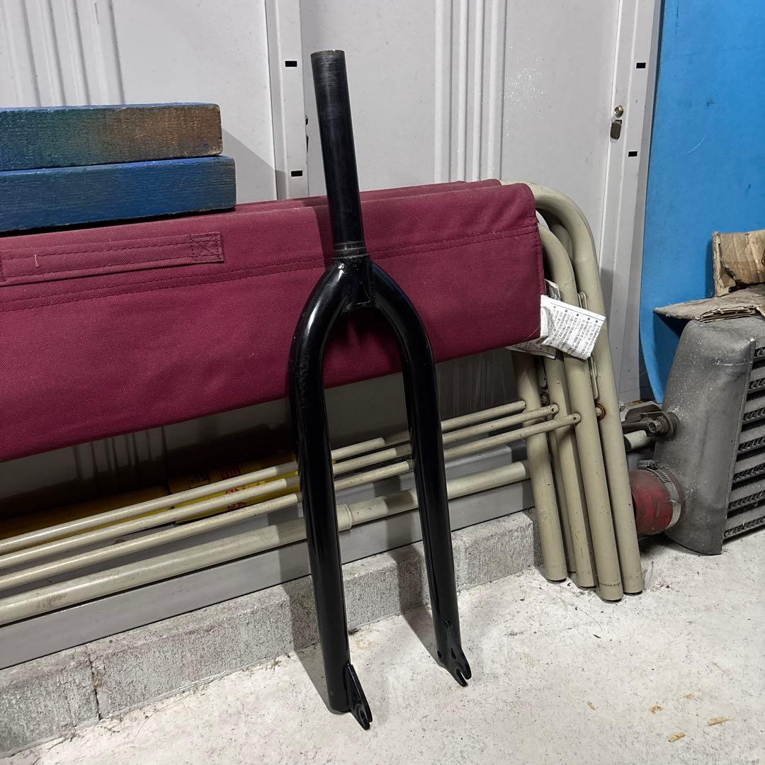 blkmrkt フォーク