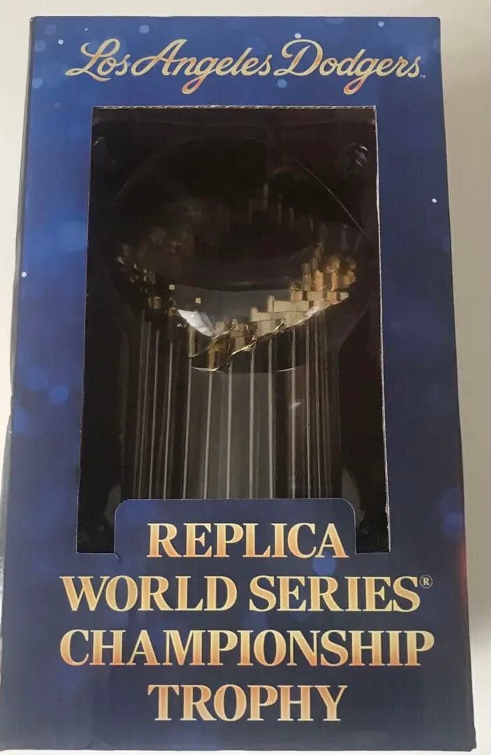 優勝　最新　球場配布限定品　非売品　ロサンゼルス・ドジャース レプリカトロフィー