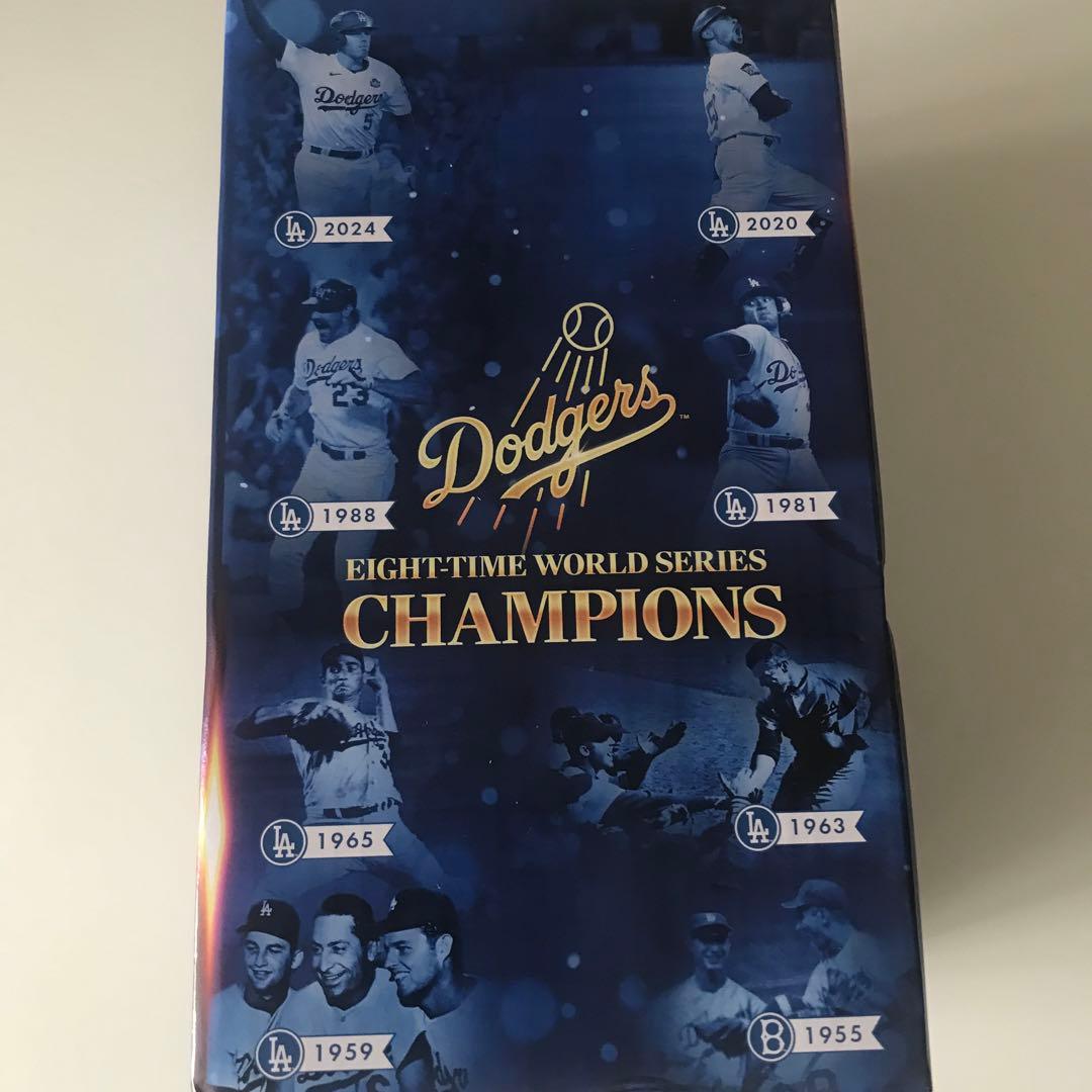 優勝　最新　球場配布限定品　非売品　ロサンゼルス・ドジャース レプリカトロフィー