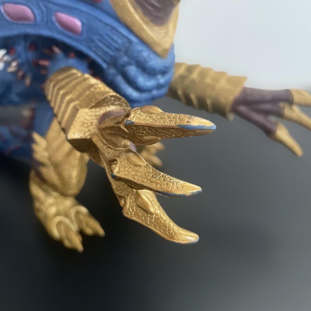 ウルトラマンメビウス　ユーキラーザウルス　001