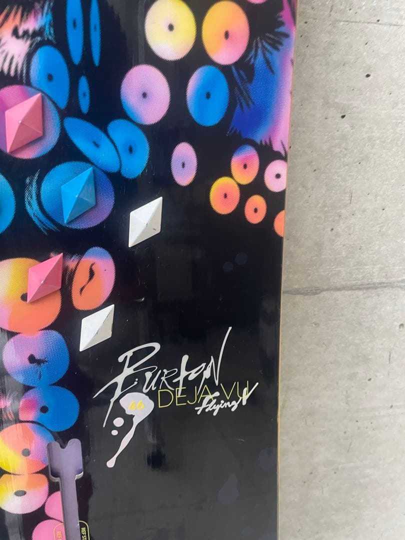 Burton ： dejavu
