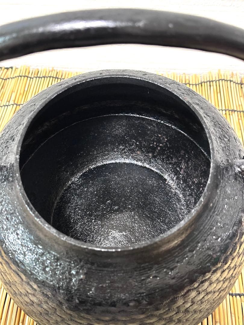 未使用品　南部光栄堂造　２８型　超大型鉄瓶　南部鉄瓶　南部鉄器　調理器具　鉄瓶